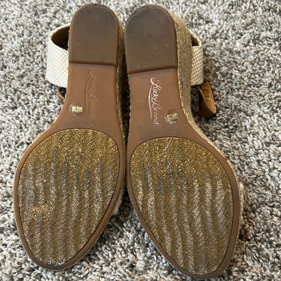 Lucky Brand Wedge - Picture 2 of 4
